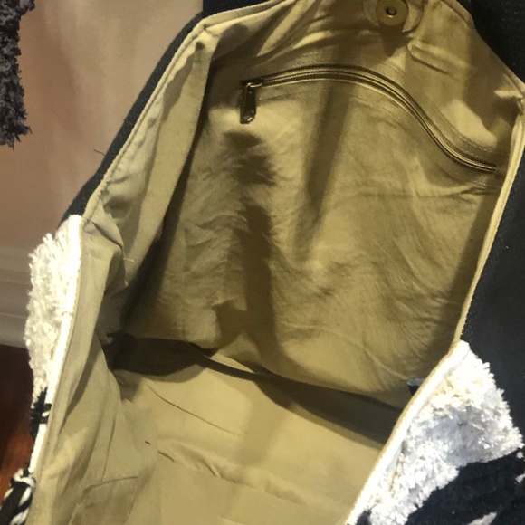 Chloe & Lex | Bags | Rag Rug Tote Bagchevron Pattern By Chloe Lex ...